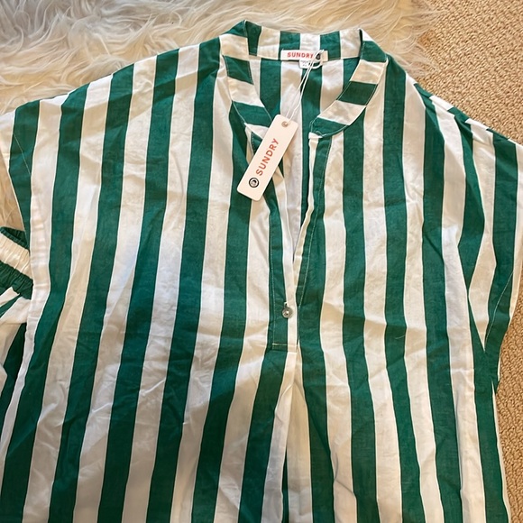 NWT Sundry set (2 piece) CANDY STRIPED POPOVER TOP & EASY Short Set xs - Picture 13 of 13